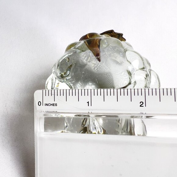 Clear Glass Grapes Sculpture Brass Leaf Mid-Century Modern Vintage Paperweight - Picture 10 of 10